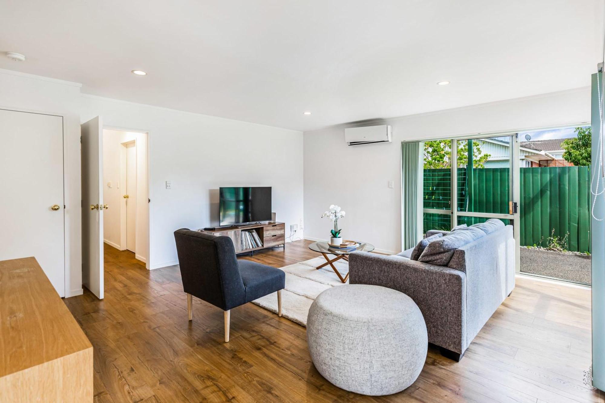 Private And Sunny 3-Bedroom Home With Parking 奥克兰 外观 照片