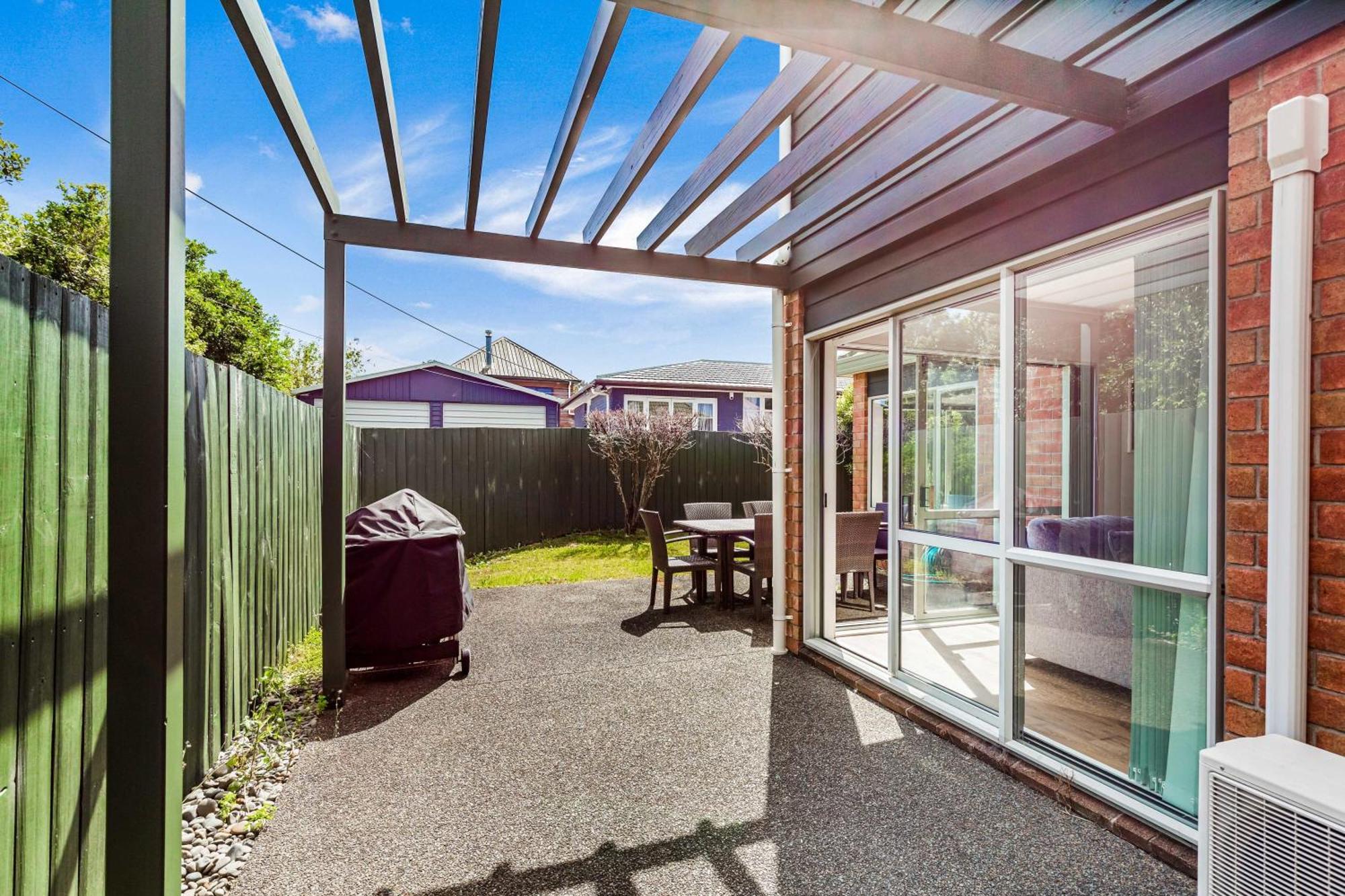 Private And Sunny 3-Bedroom Home With Parking 奥克兰 外观 照片